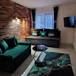Orchidea Apartment *
